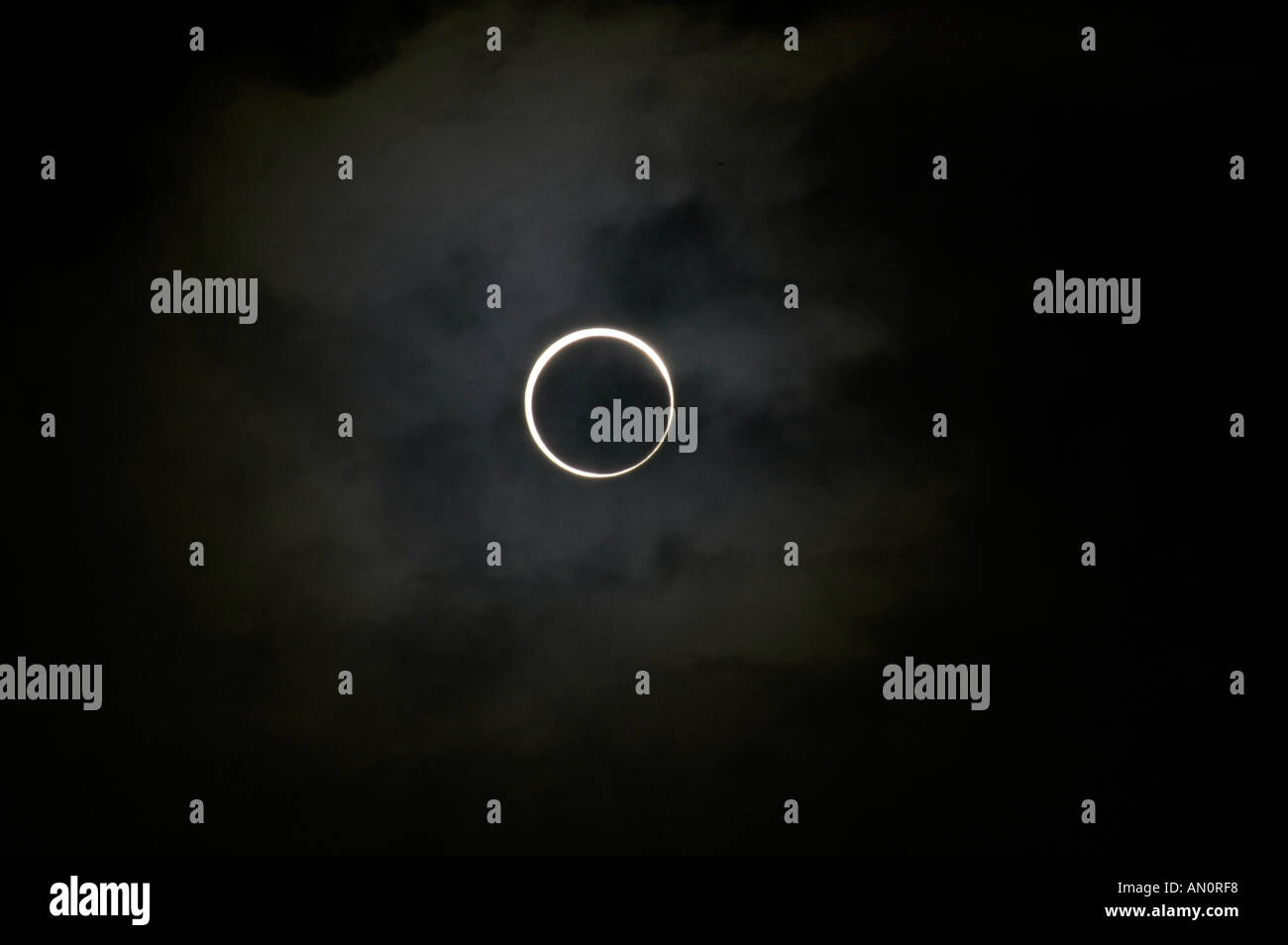 Eclissi solare del sole e della luna Foto Stock
