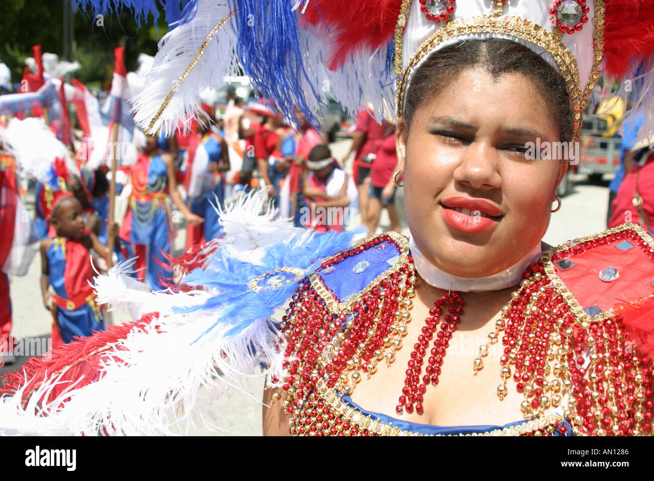 Ft. Fort Lauderdale Florida, Carnevale Junior Mardi Gras dei Caraibi, costume artigianale, preparazione, sfilata, evento culturale, tradizione, attività, passeggiate, exe Foto Stock