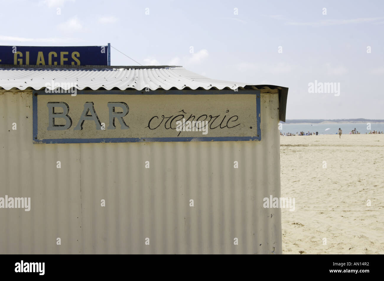 Ristorante beach bar creperia costa mare costiero tradizionale tipica ile d'Oleron oleron Charente maritime francia - francese fran Foto Stock