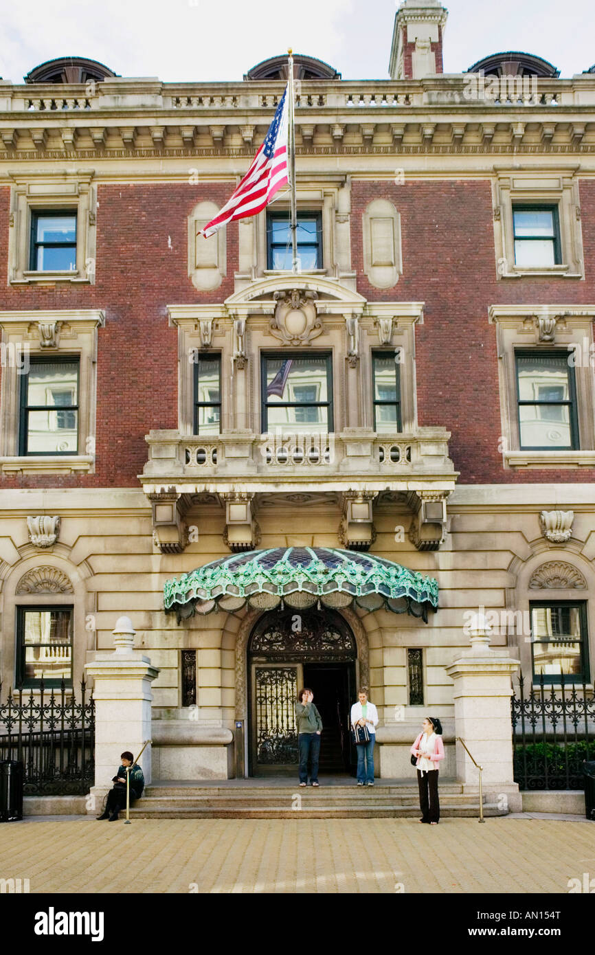 Cooper Hewitt National Design Museum Fifth Avenue e il Central Park di New York City Foto Stock
