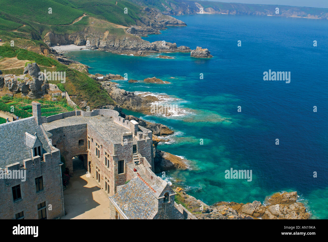 Vista dalla torre del castello per il litorale, la Fortezza, La Latte, Capo Frehel, Bretagna Francia Foto Stock