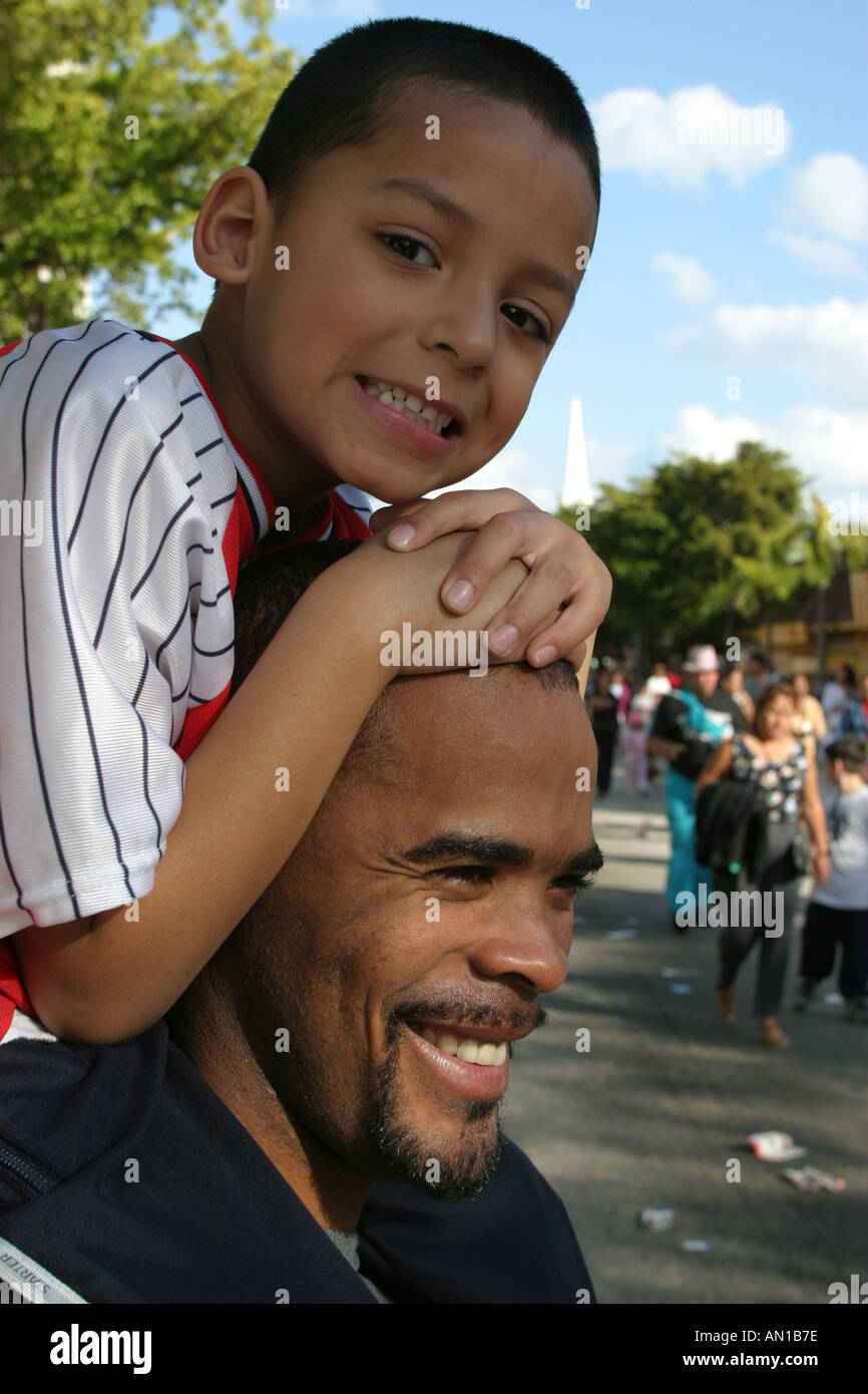 Miami Florida,Little Havana,Diaspora,Cuba,Cuba,minoranza immigranti etnici latini ispanici latini,Calle Ocho,Tres Reyes Magos,Three 3 Kings p Foto Stock