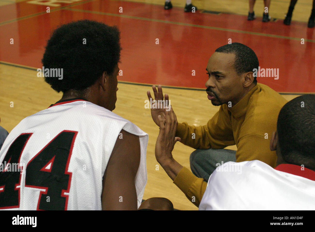 Miami Florida,Little Haiti,Edison High School,campus,gioco di basket vs Miami High School,campus,giocatori,studenti istruzione studenti alunni,scho Foto Stock