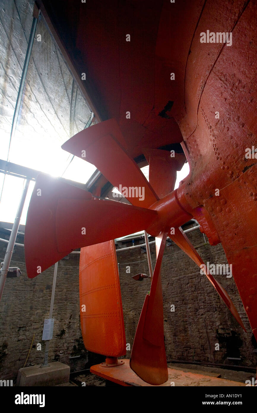 SS Gran Bretagna grande ventola Ferro e scafo di nave in bacino di carenaggio Bristol Avon Somerset England Regno Unito Regno Unito GB Foto Stock