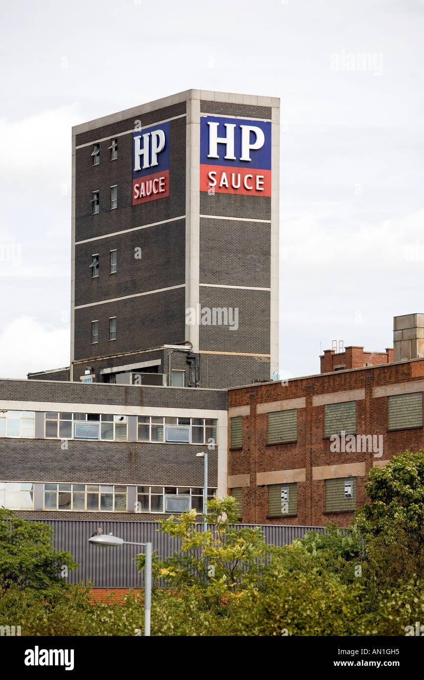 Una vista della famosa salsa HP factory in Birmingham West Midlands England che facce colsure Foto Stock