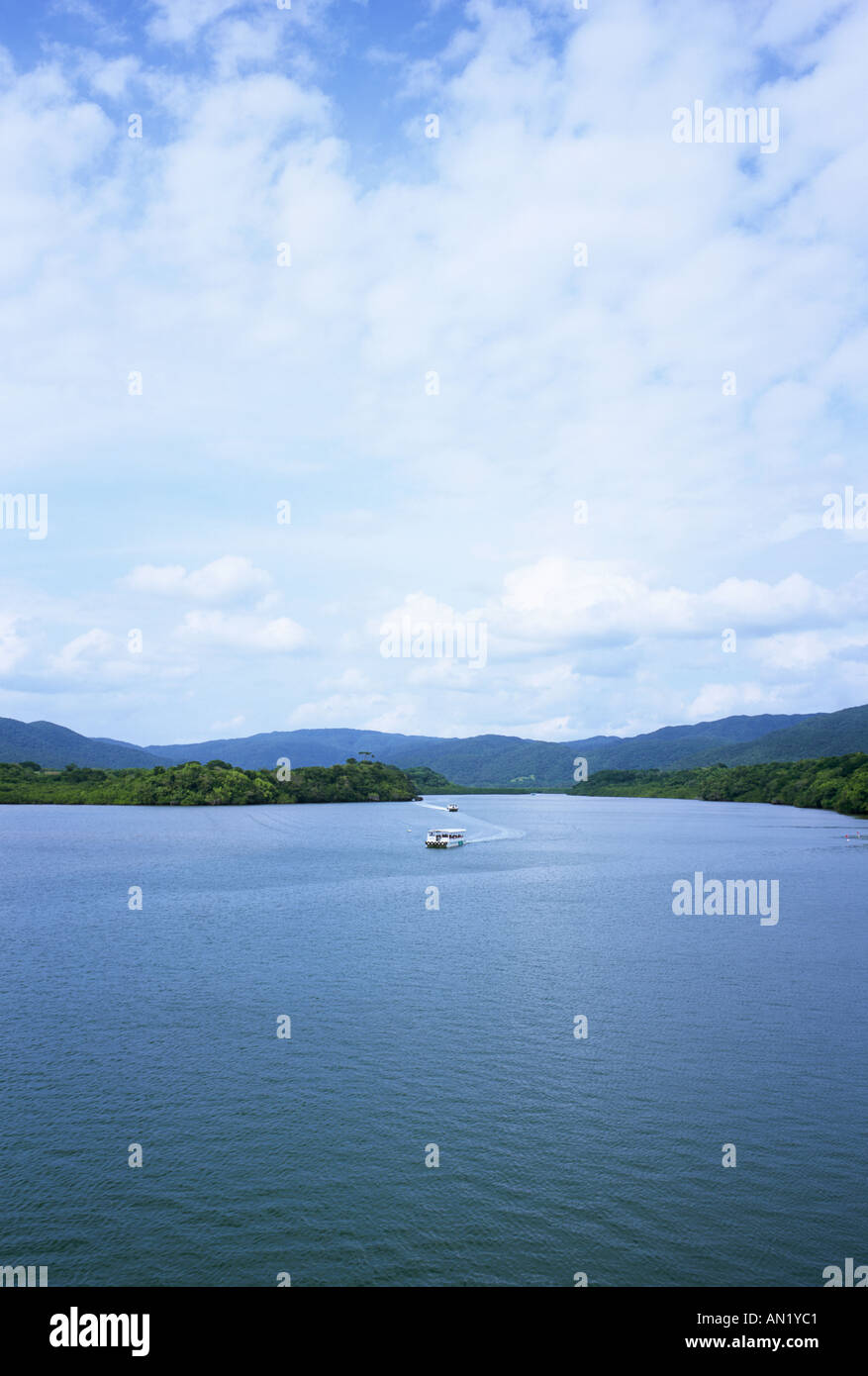 Fiume Nakama Iriomote Isola Okinawa in Giappone Foto Stock