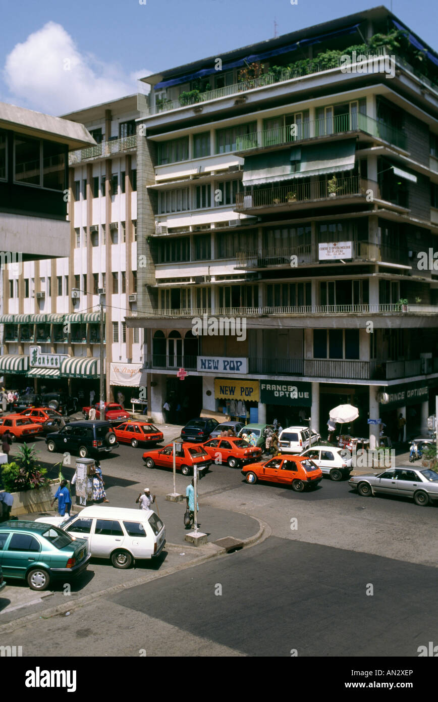 Scena di strada, quartiere Plateau , Abidjan , Costa d Avorio Foto Stock