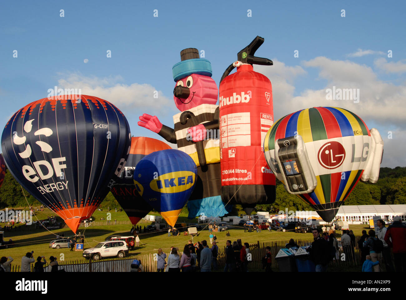 I palloni ad aria calda visualizzata alla International Balloon Fiesta, Bristol, Inghilterra, Regno Unito Foto Stock