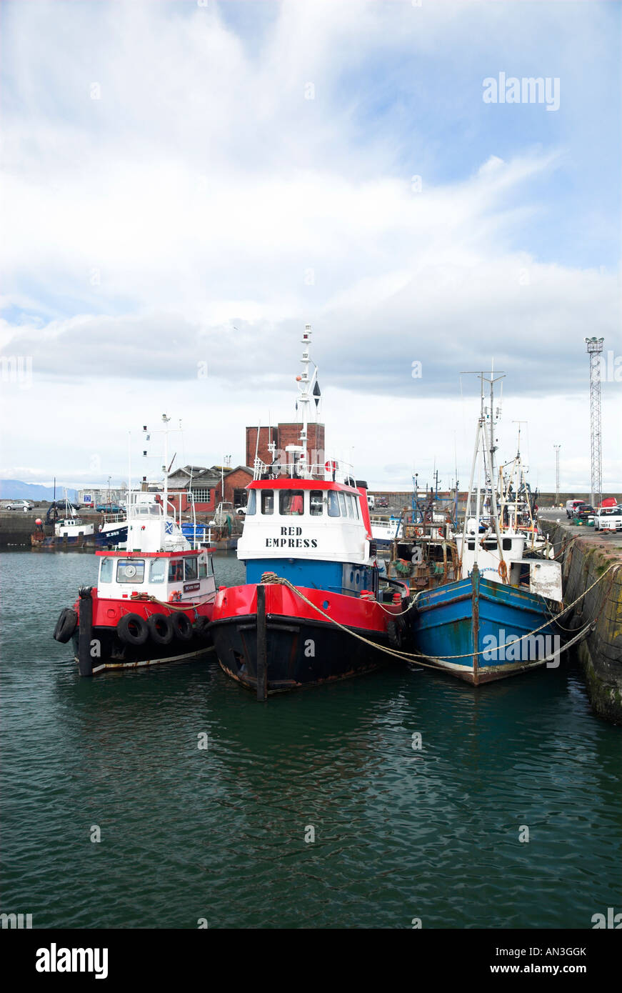 Barche da pesca ormeggiate nel porto a Troon in Scozia UK Foto Stock