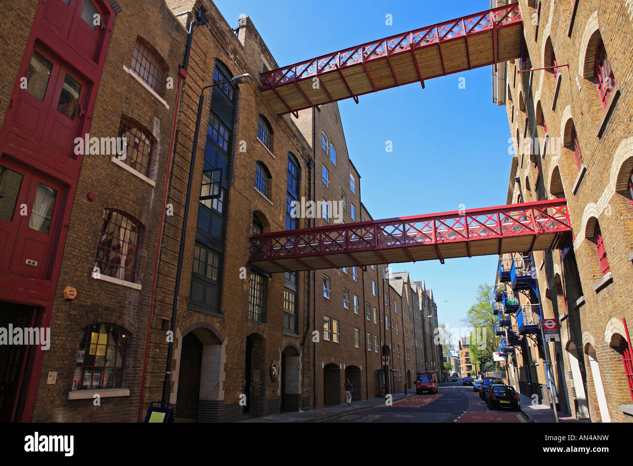 Era Vittoriana portali, Wapping High Street Foto Stock
