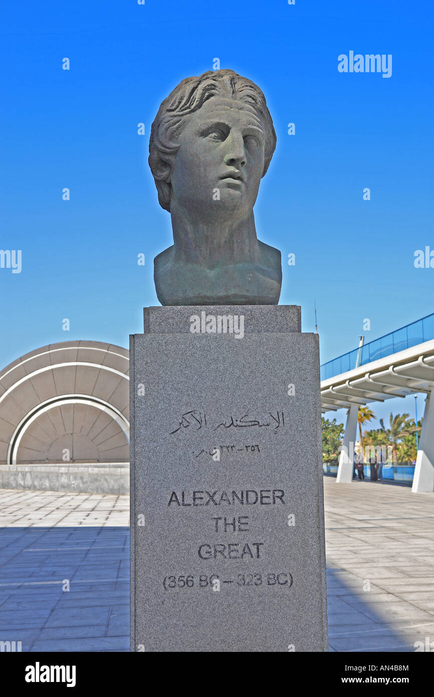 Alexandra la grande statua, la Biblioteca di Alessandria Foto Stock