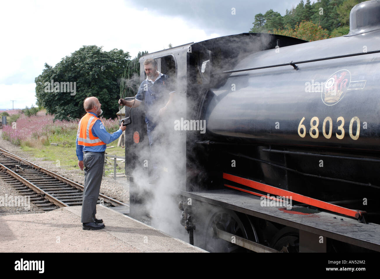 Strathspey ferrovia stazione di Broomhill passando il Tablet. XTR 3191-317 Foto Stock