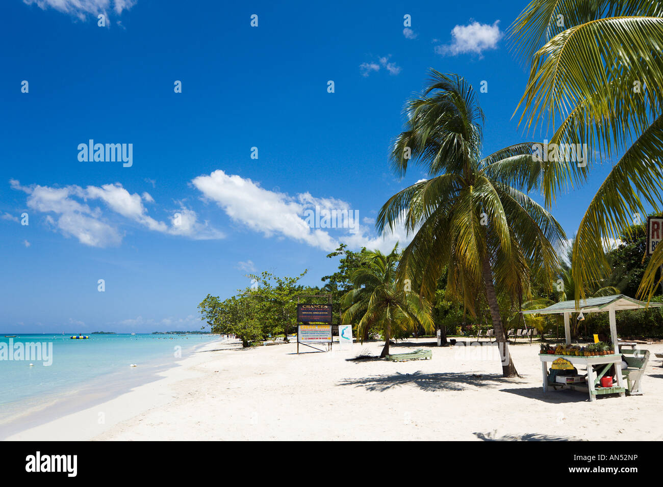 Seven Mile Beach, "Long Bay', Negril, in Giamaica, Caraibi, West Indies Foto Stock