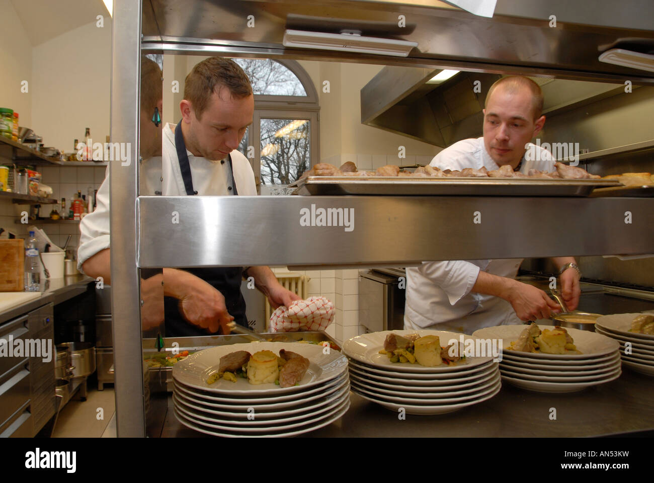 Cucina lavoratori nella Repubblica Ceca Foto Stock
