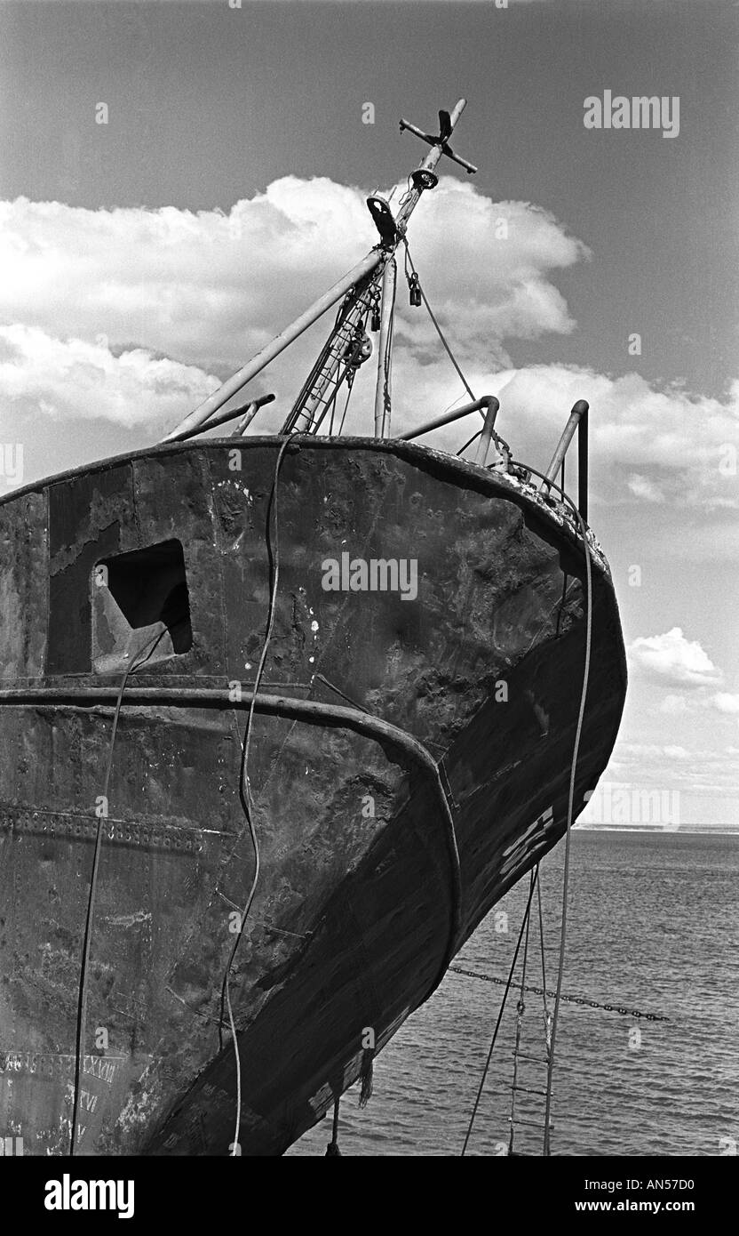 Abbandonata la nave in Puerto Madryn Patagonia Argentina Foto Stock