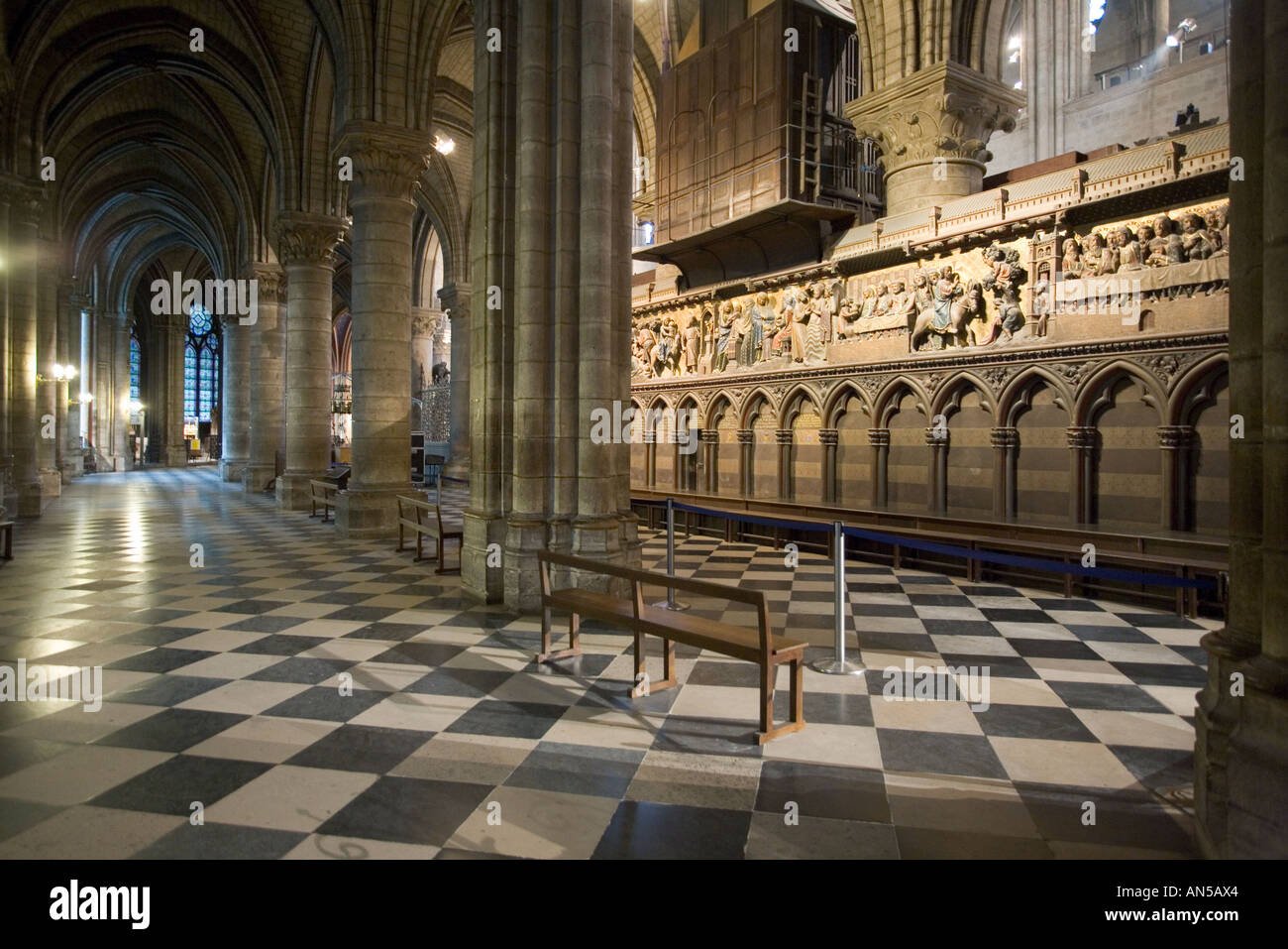 Messa nella cattedrale di Notre Dame de Paris Foto Stock