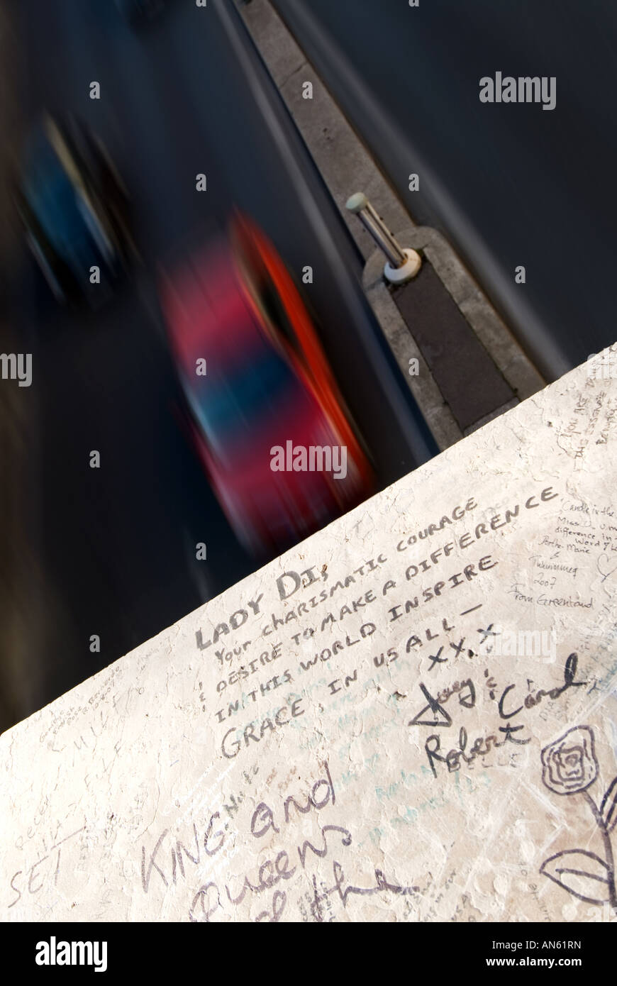 Sottopassaggio vicino al Pont d Alma dove la Principessa Diana morì nel 1997 Parigi Francia Foto Stock