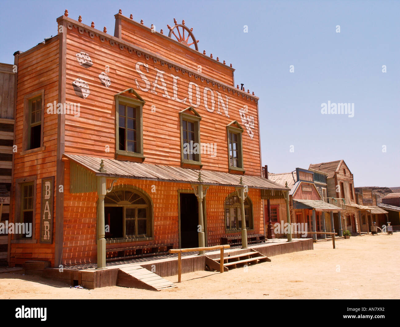 Set cinematografico del vecchio edificio occidentale al Texas gli studios di Hollywood nei pressi di Tabernas provincia di Almeria Andalusia Spagna Foto Stock
