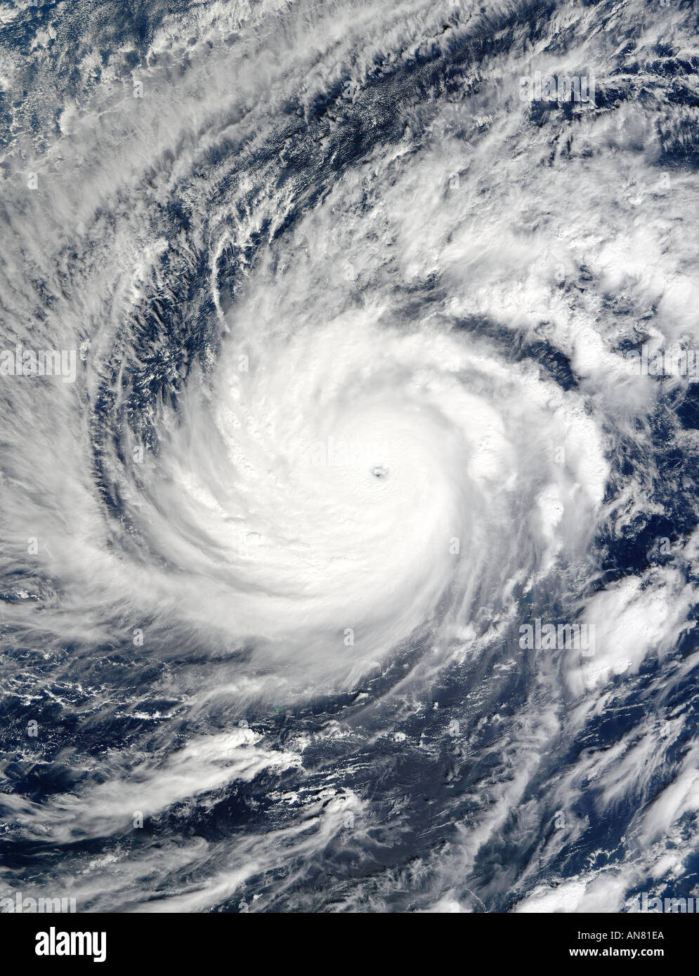 Typhoon LUPIT visto dallo spazio Foto Stock