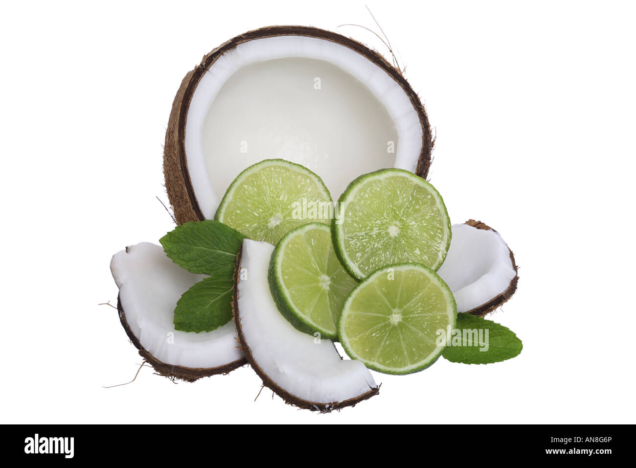 Il Cocco lime tagliato fuori su sfondo bianco Foto Stock
