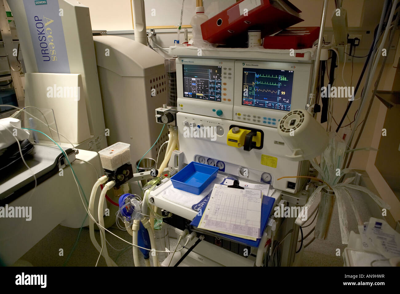 Dispositivi medici usati durante il bypass di chirurgia cardiaca Foto Stock