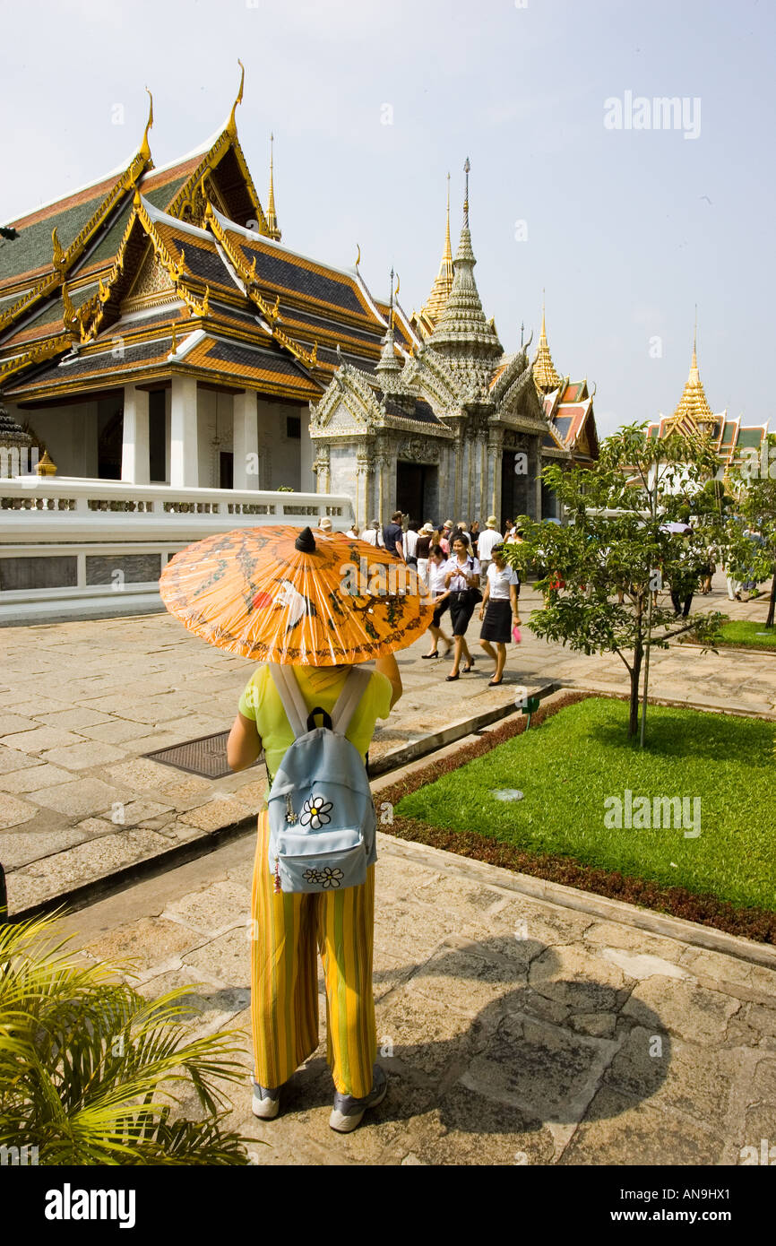 Turisti visitano il Amarin Winitchai trono Hall Bangkok in Thailandia Foto Stock