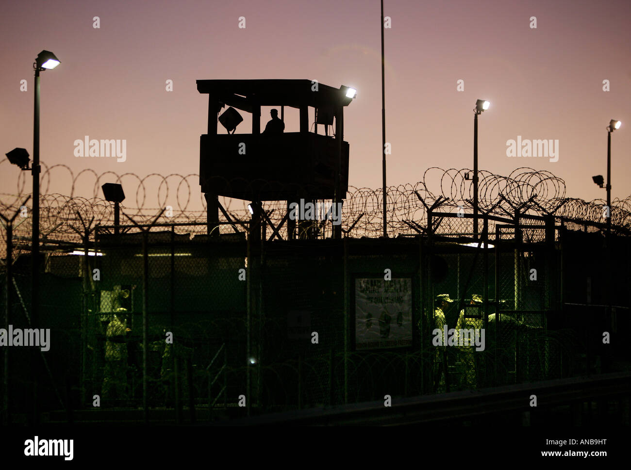 Torre di avvistamento al campo di detenzione, Camp Delta sulla US Naval Station Guantanamo Bay a Cuba Foto Stock