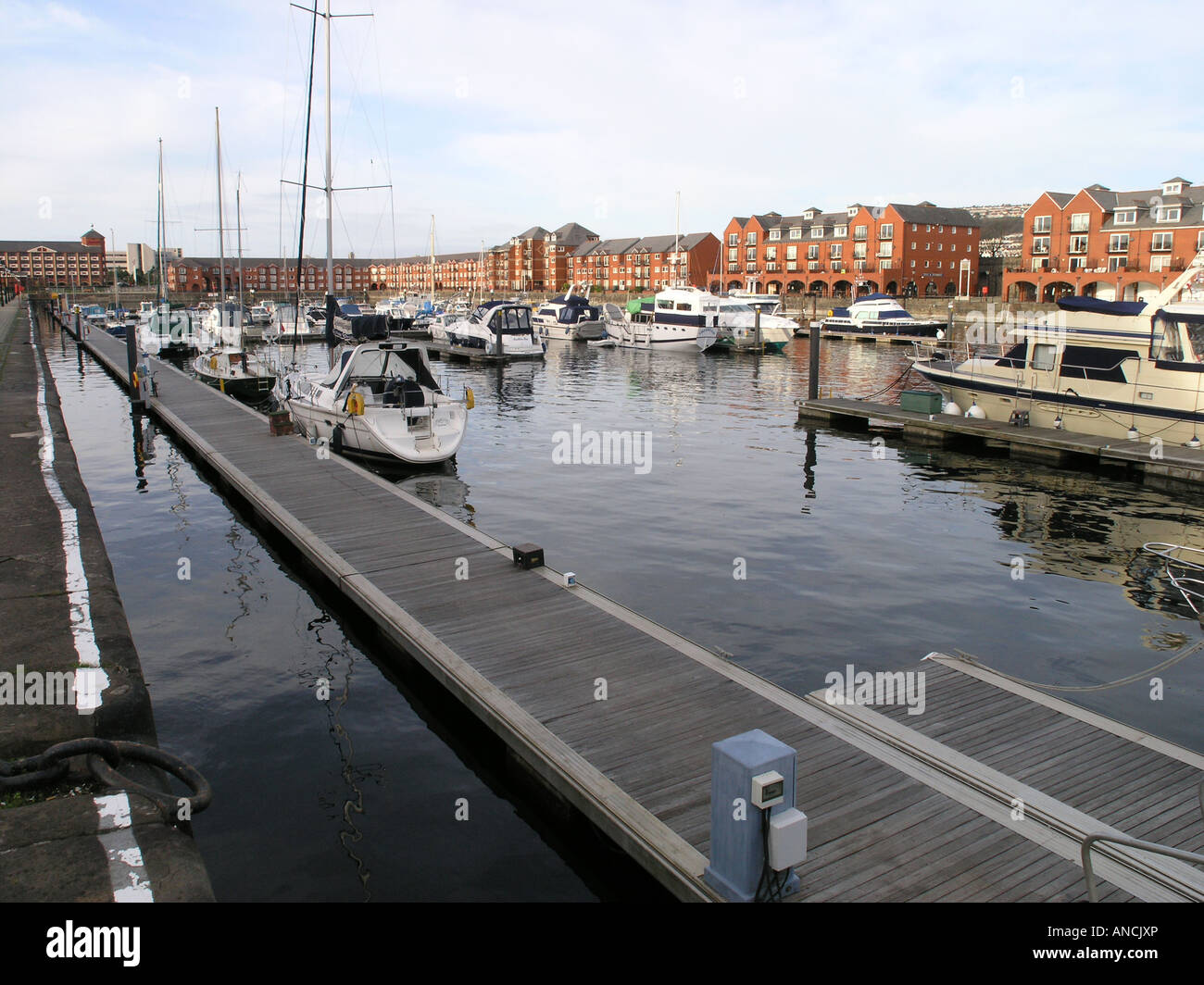 Mare Bandiera Blu Marina swansea South Wales UK GB Foto Stock