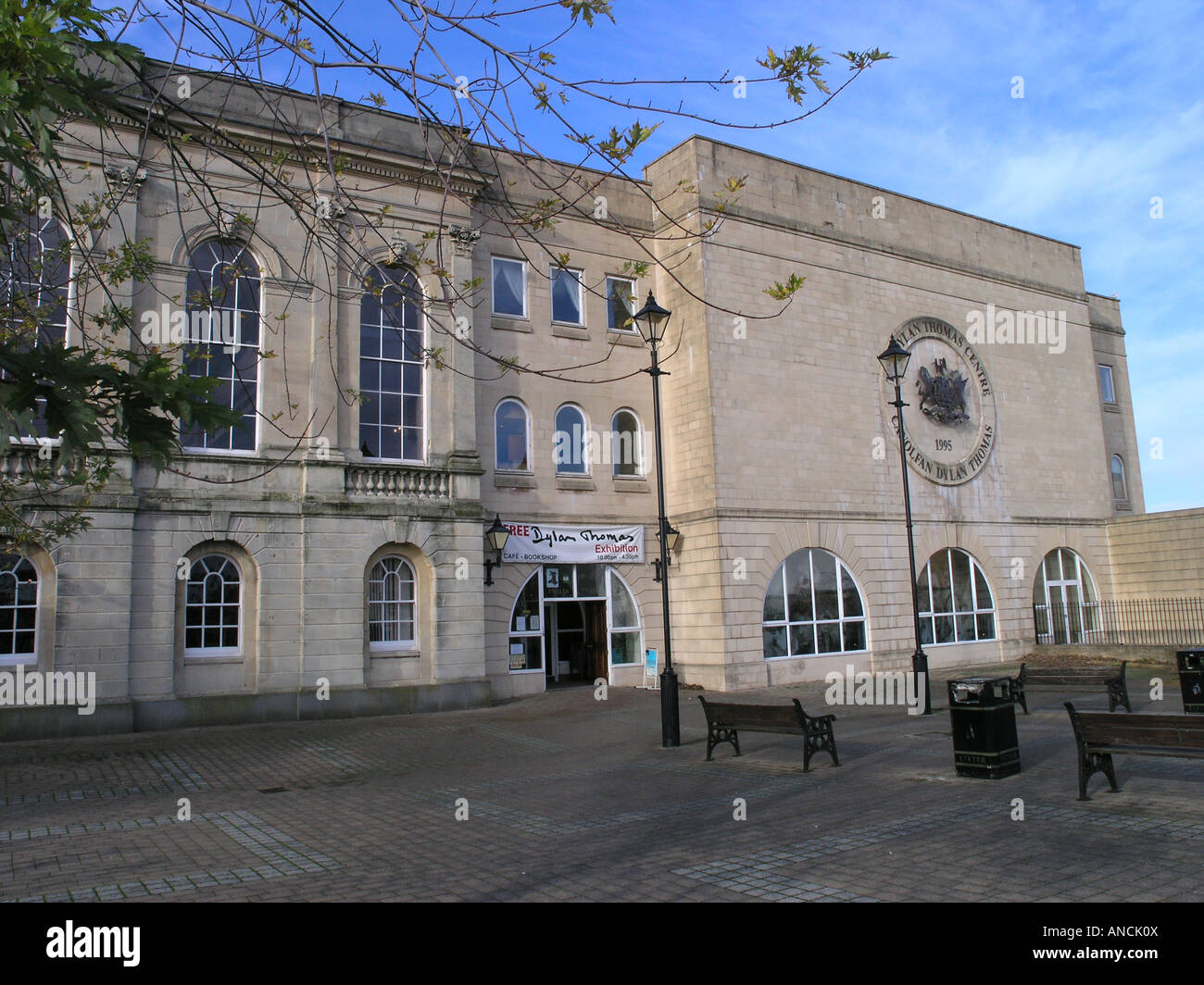 Il Dylan Thomas Centre è un centro delle arti si trova a Swansea, Galles. Foto Stock