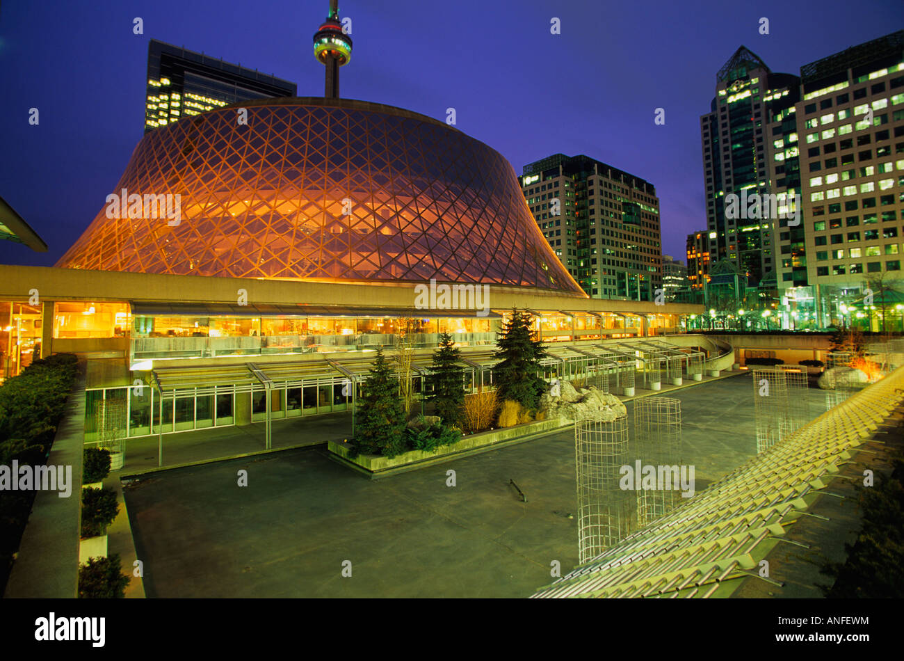 Roy Thomson Hall di notte, Toronto, Ontario, Canada Foto Stock