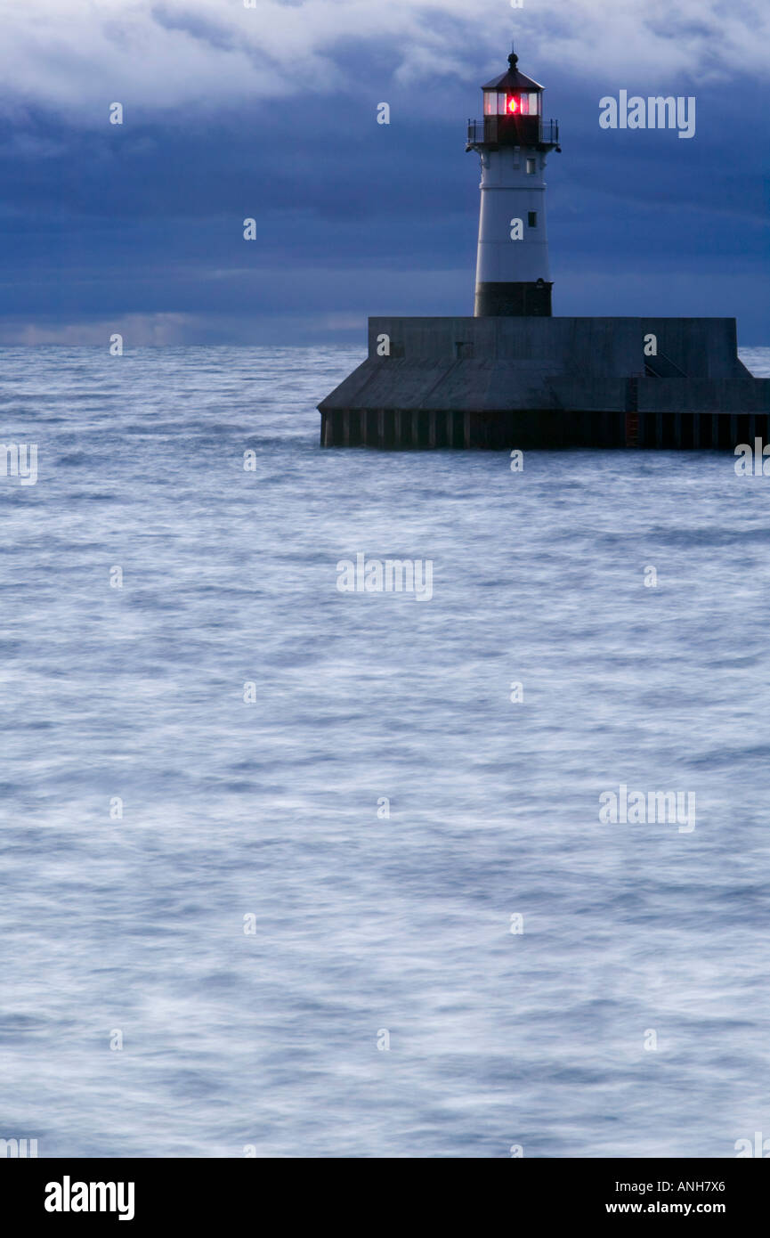 Canale di spedizione faro, Duluth, Minnesota, Stati Uniti d'America Foto Stock