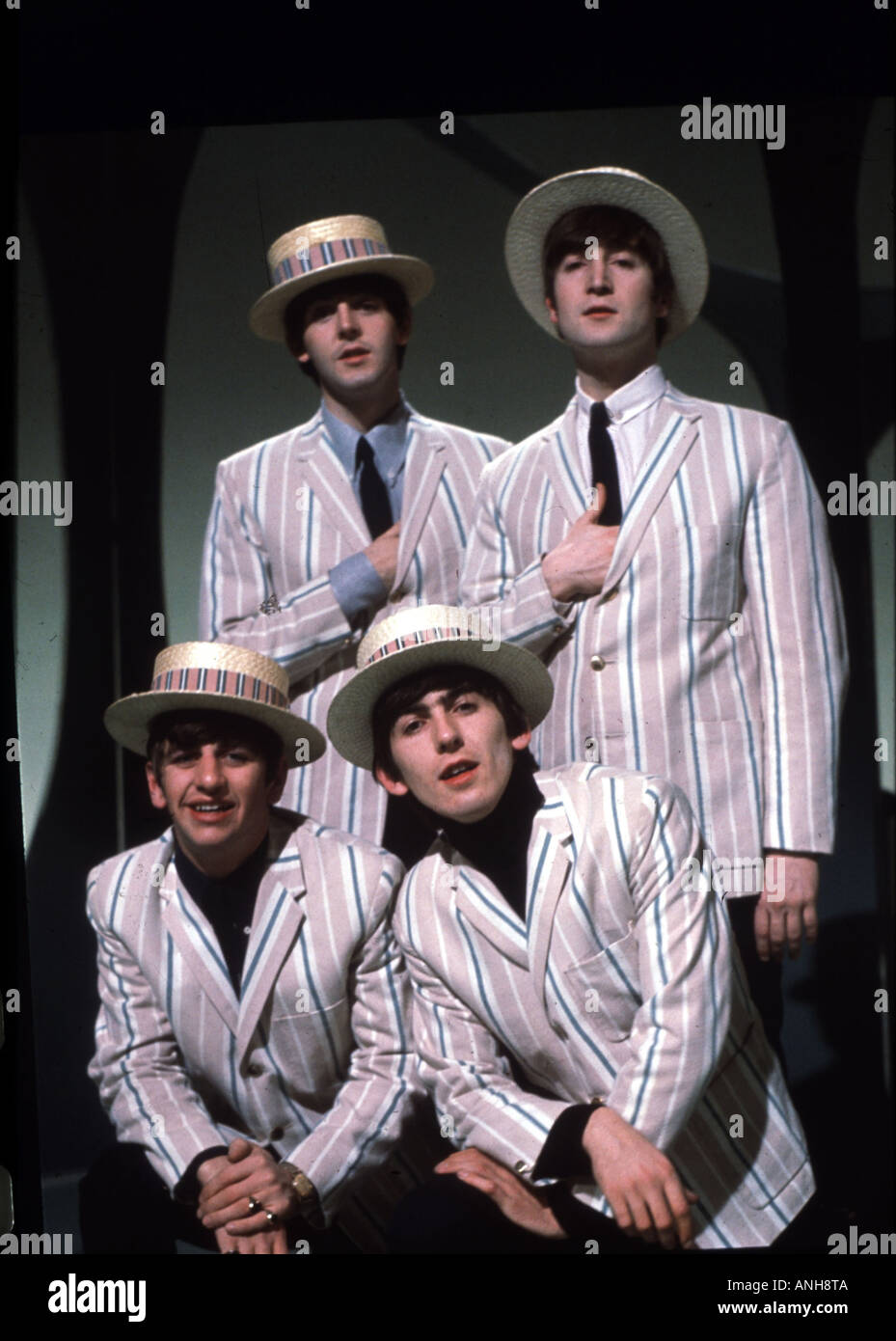 BEATLES su un REGNO UNITO TV show nel 1964 Foto Stock