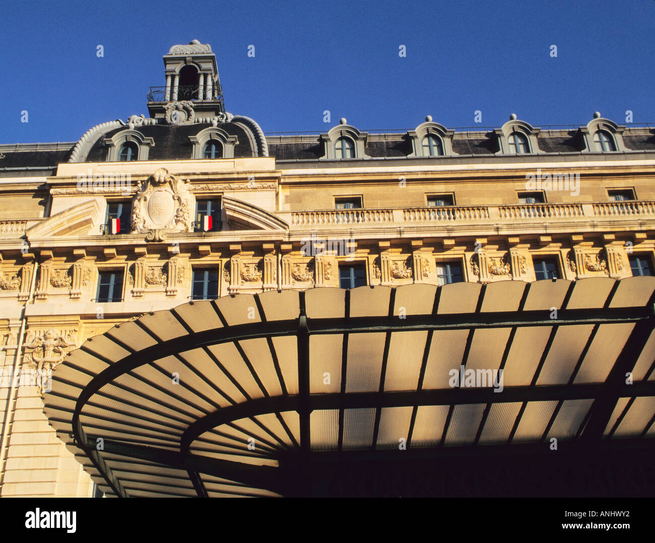 Francia Parigi Musee d'Orsay. Belle Epoque in vetro marquee sul 19 ° secolo Gare d'Orsay edificio. Sito patrimonio dell'umanità dell'UNESCO. Foto Stock