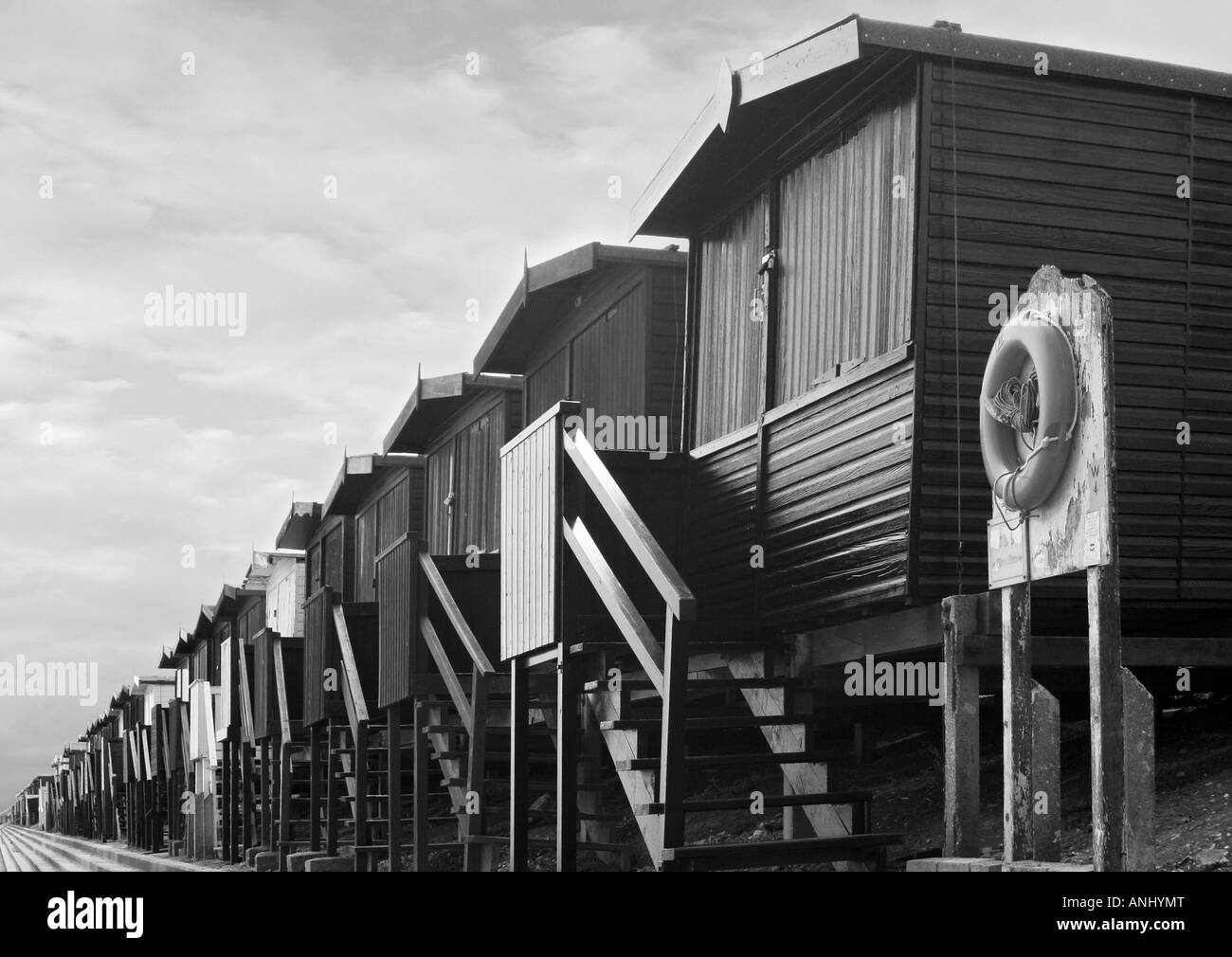 Fila di Beach Hut,Essex, Inghilterra, Regno Unito Foto Stock