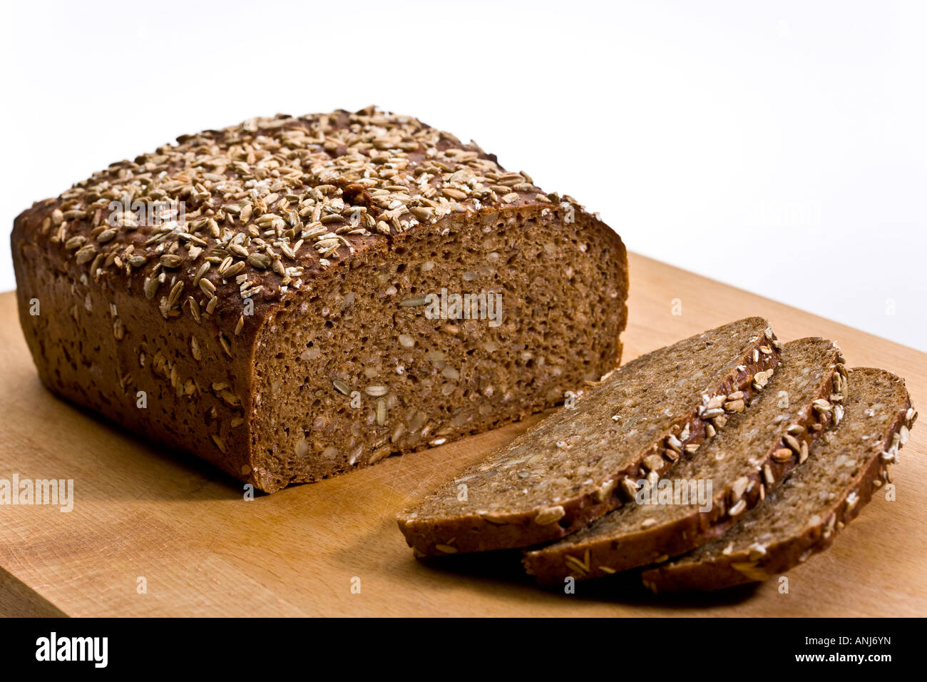 Pane di segale con grano intero Foto Stock