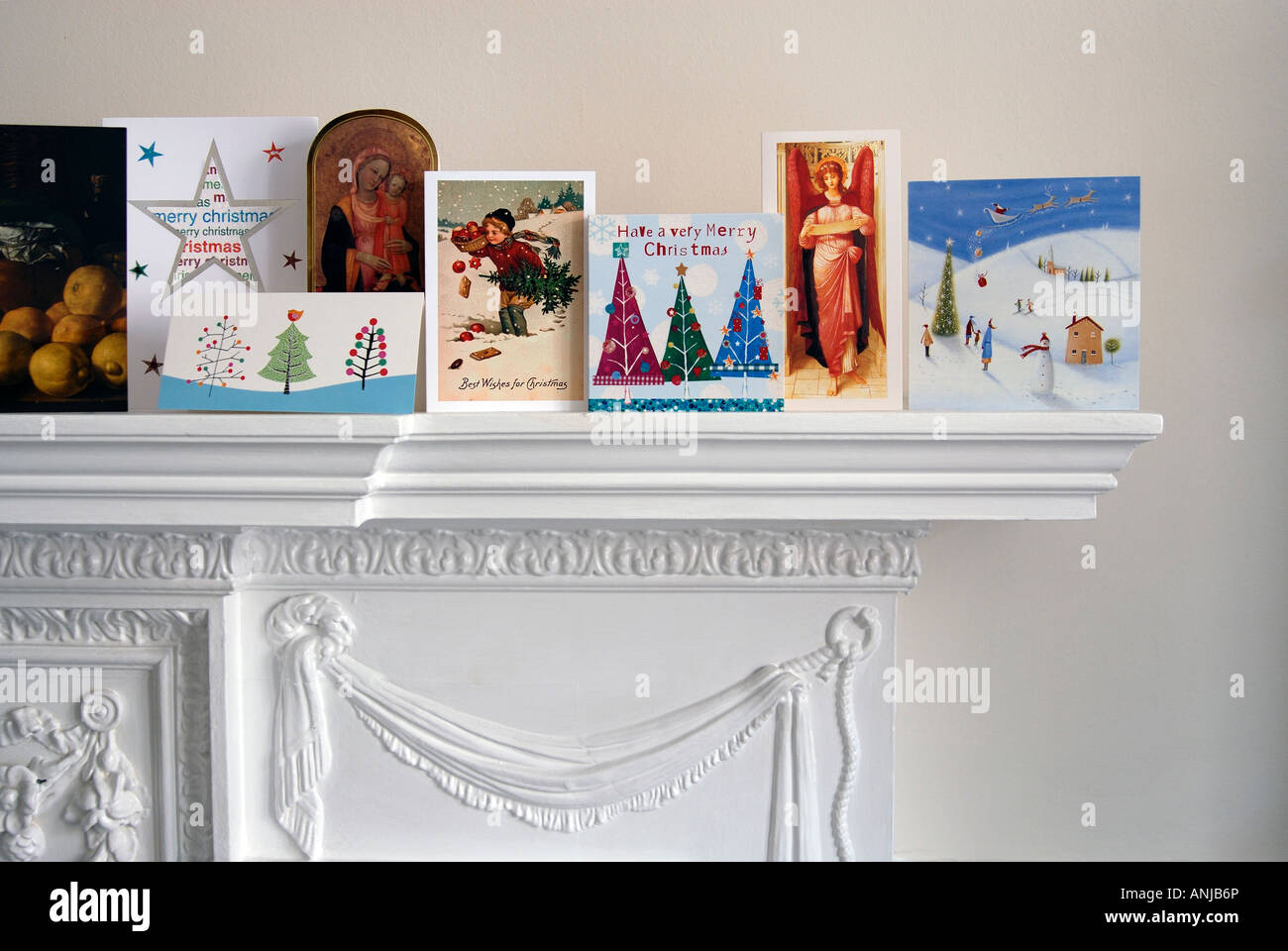 Carte di Natale su da caminetto Foto Stock