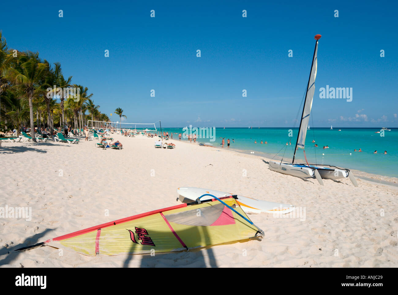 Spiaggia al di fuori Hotel Riu Yucatan, Playacar, Playa del Carmen e Riviera Maya, la penisola dello Yucatan, Messico Foto Stock