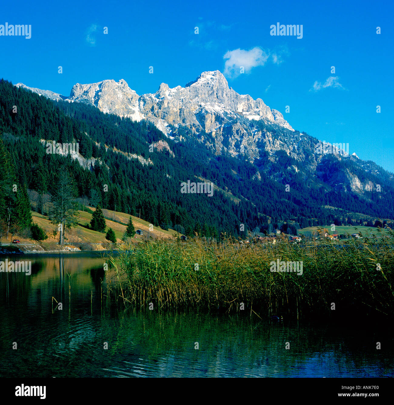 Allgaeu Baviera lago di montagna delle Alpi in Germania. Foto di Willy Matheisl Foto Stock