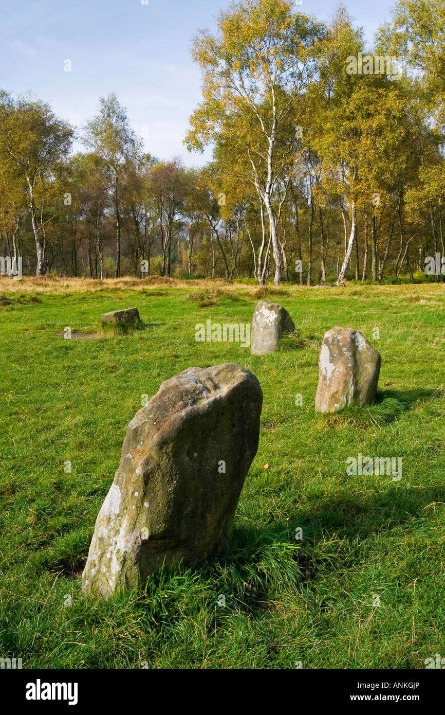 Nove Ladies cerchio di pietra su Stanton Moor nel Parco Nazionale di Peak District Derbyshire England Regno Unito Foto Stock