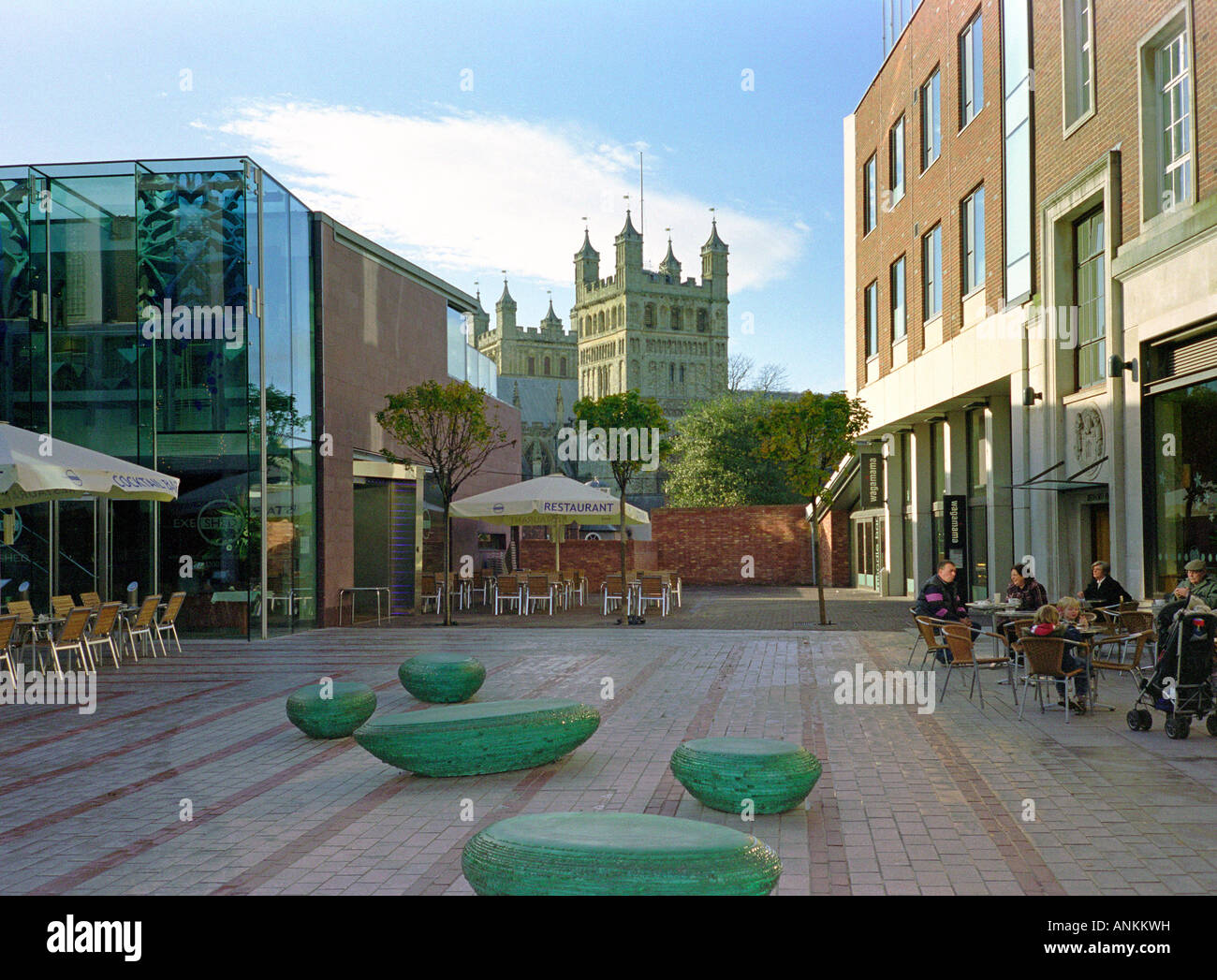 La Cattedrale di Exeter dal centro Princeshay Foto Stock