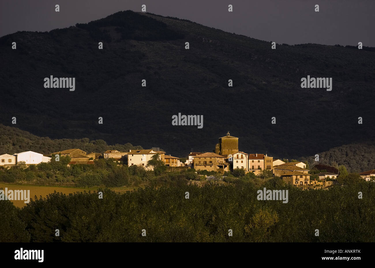 Muez piccola città della valle Yeri Navarra Spagna Foto Stock