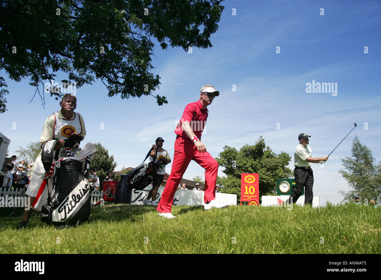 Simon Dyson e piattello sul decimo foro Welsh Open Golf Championship 2006 Celtic Manor Resort Newport South East Wales Foto Stock