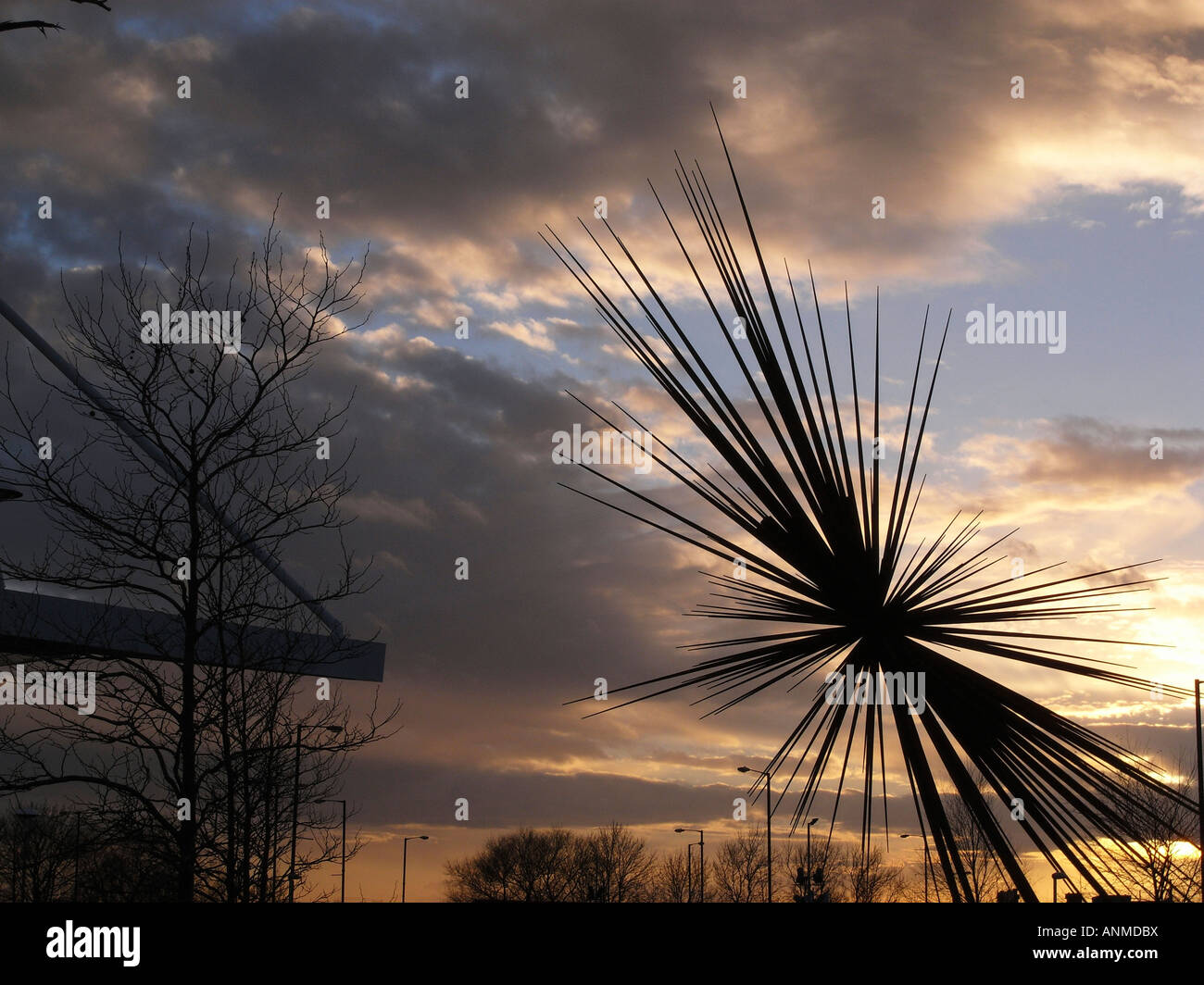 Il B di botto al crepuscolo Sport City East Manchester Foto Stock
