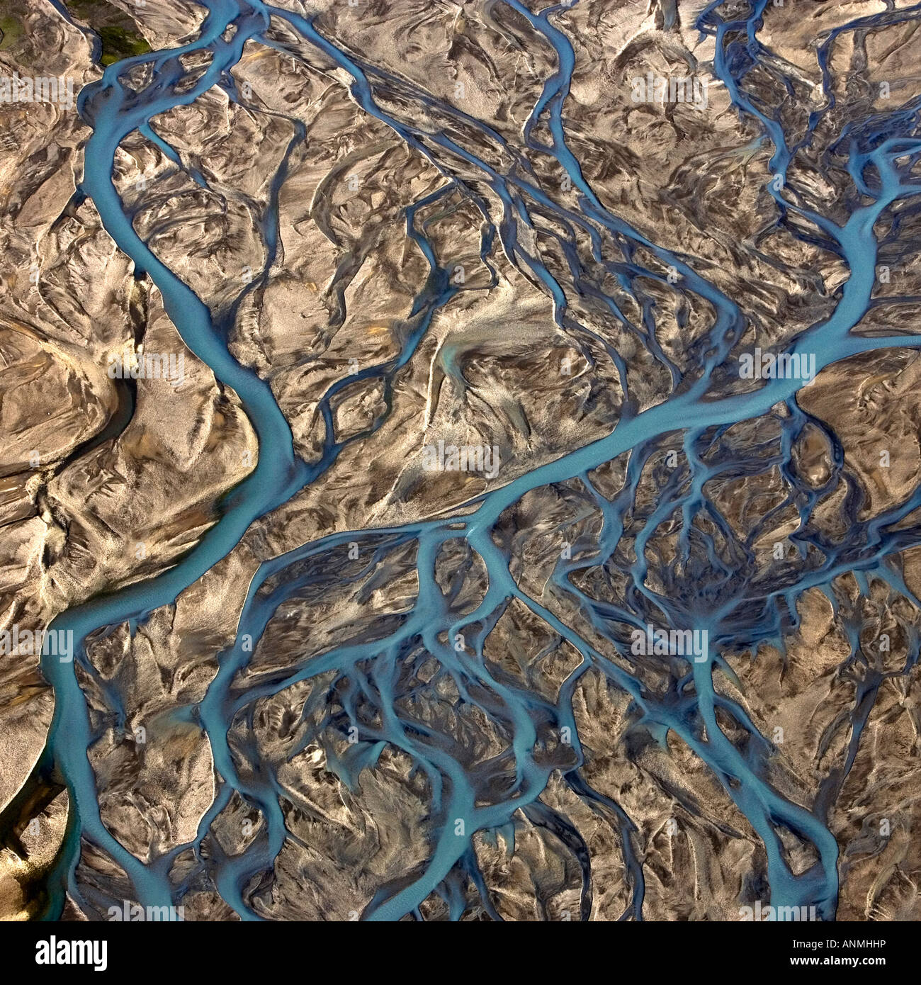 Foto aerea di fiumi e laghi nelle Highlands di Islanda Foto Stock