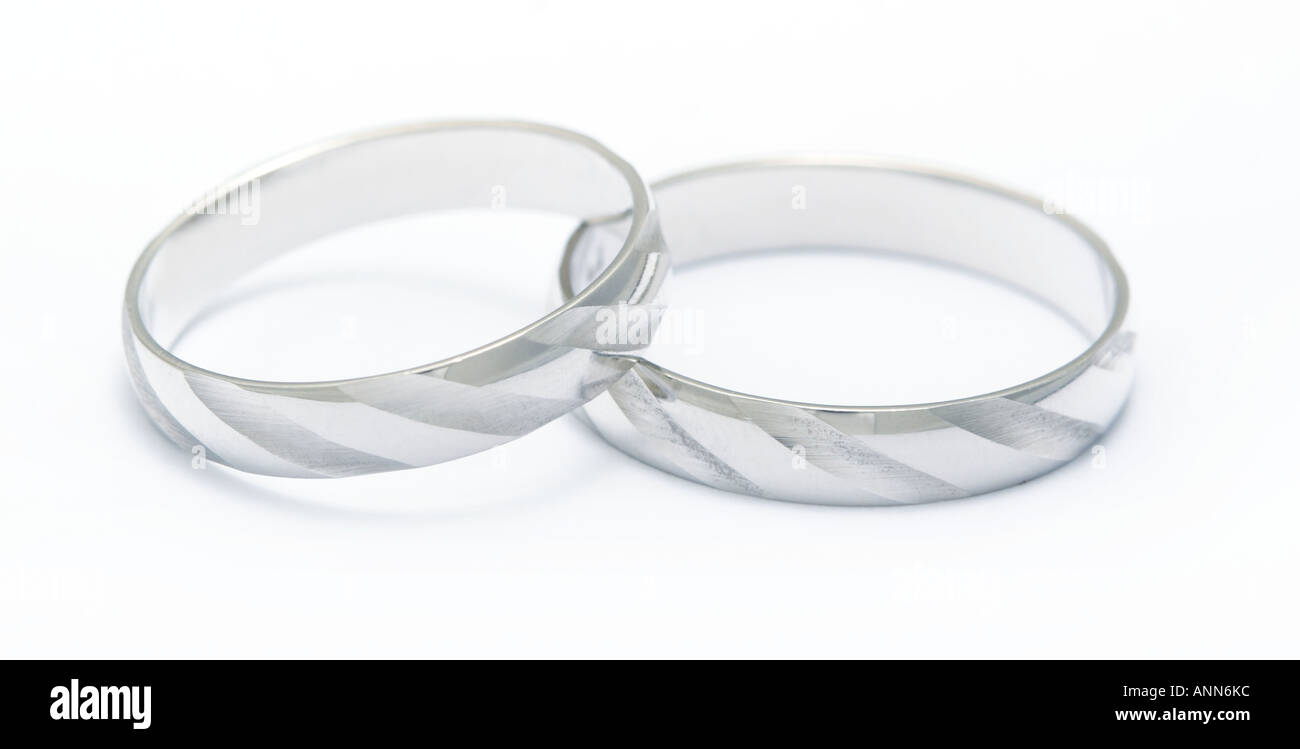 Gli anelli di platonica contro uno sfondo bianco Foto Stock