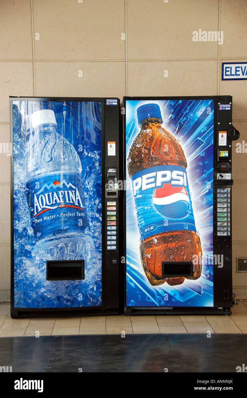 Pepsi / Aquafina distributori automatici, STATI UNITI D'AMERICA Foto Stock