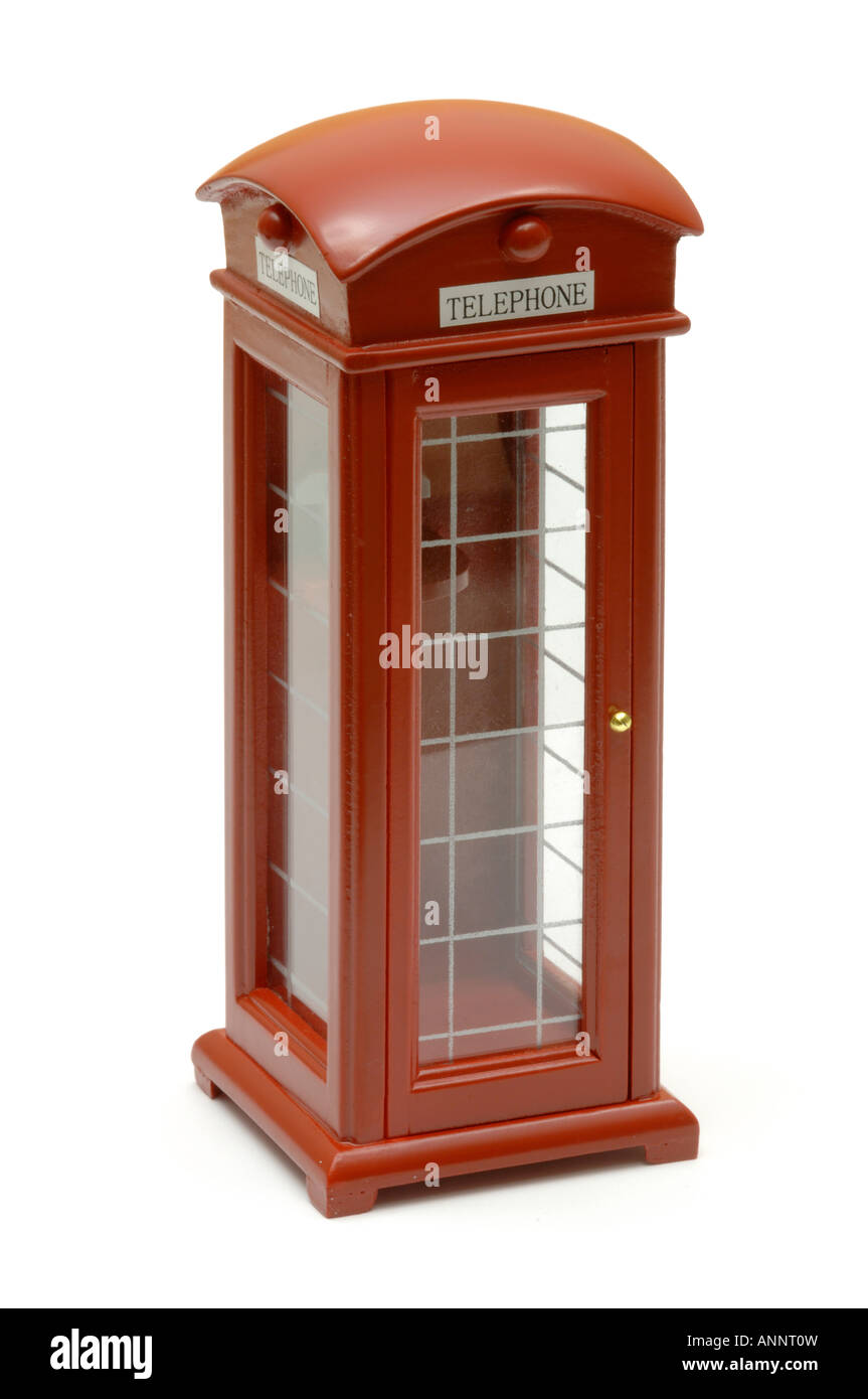 British cabina telefonica su sfondo bianco Foto Stock