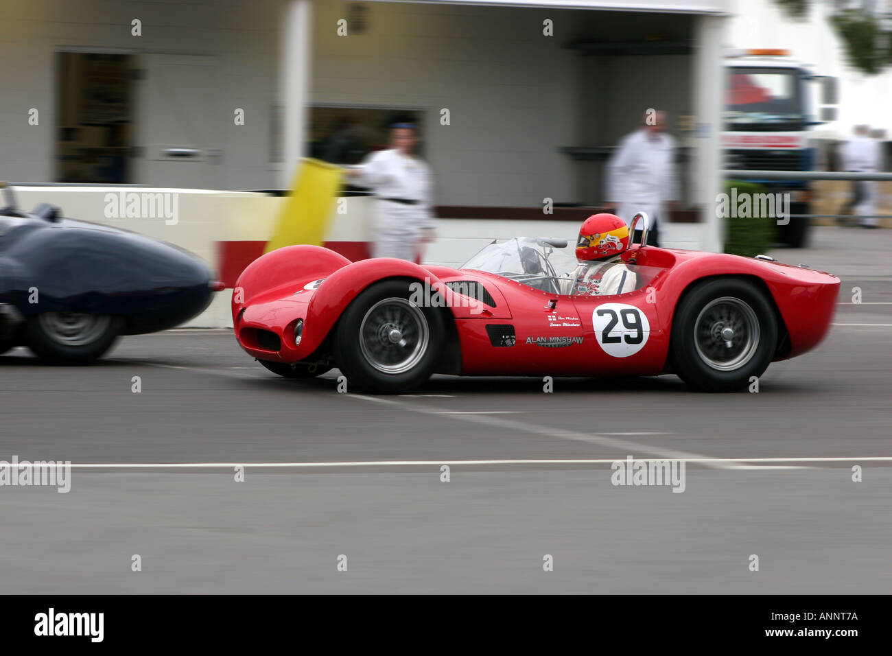Red vintage racing car Foto Stock