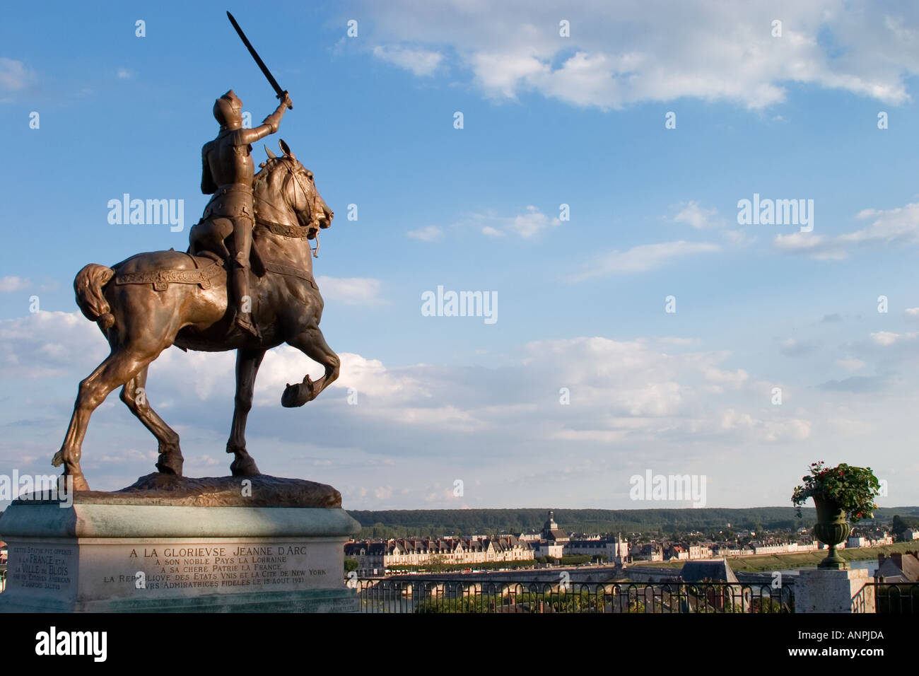 Statua di Jeanne d Arc a Blois, Francia Foto Stock