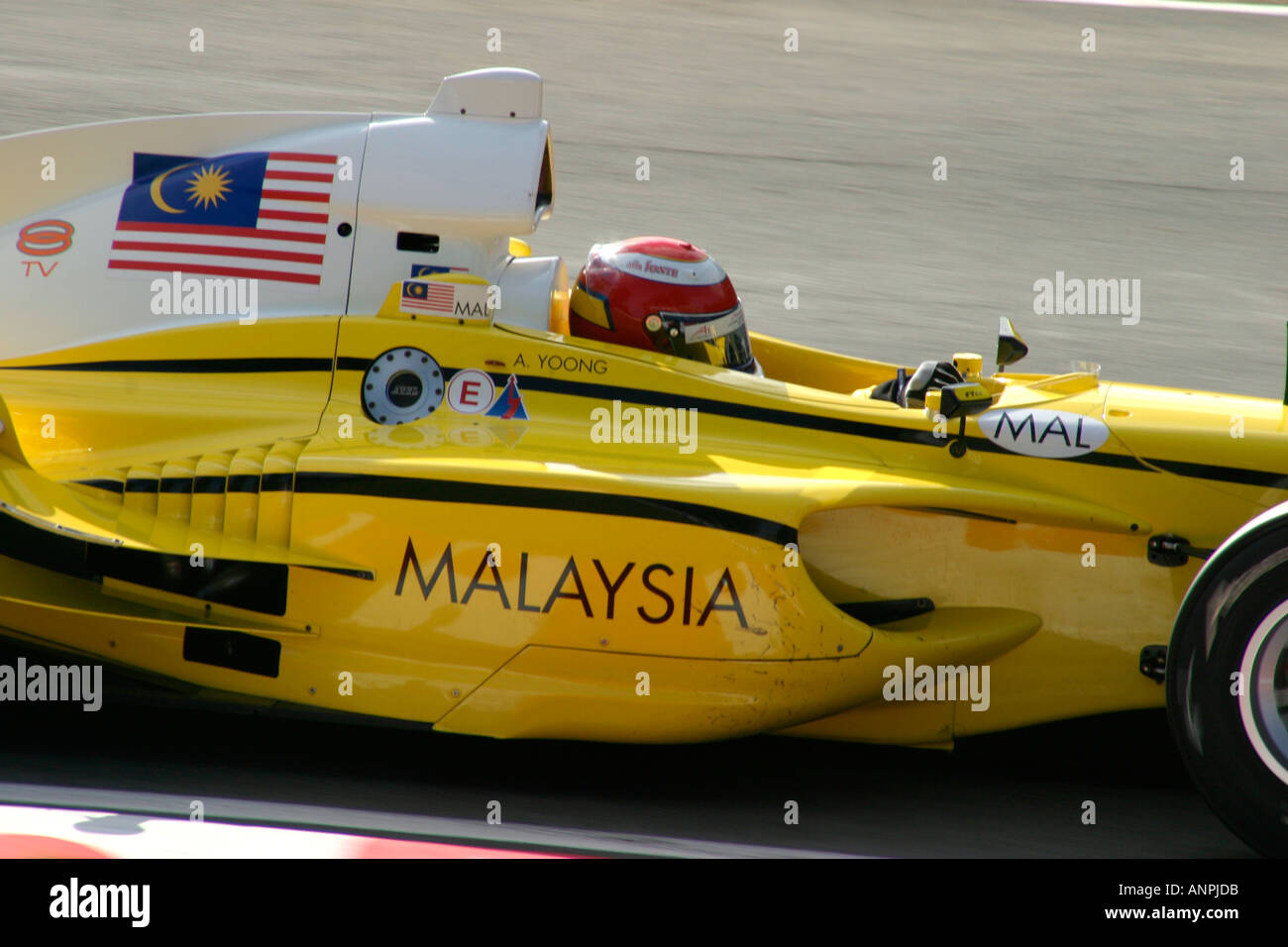 Team Malaysia guida Alex Yoong inaugurale di A1 Grand Prix sul circuito di Brands Hatch in Inghilterra Foto Stock